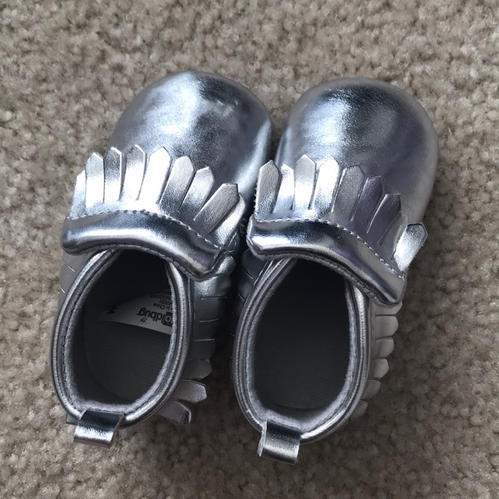 Silver Fringe Faux Leather Moccasins